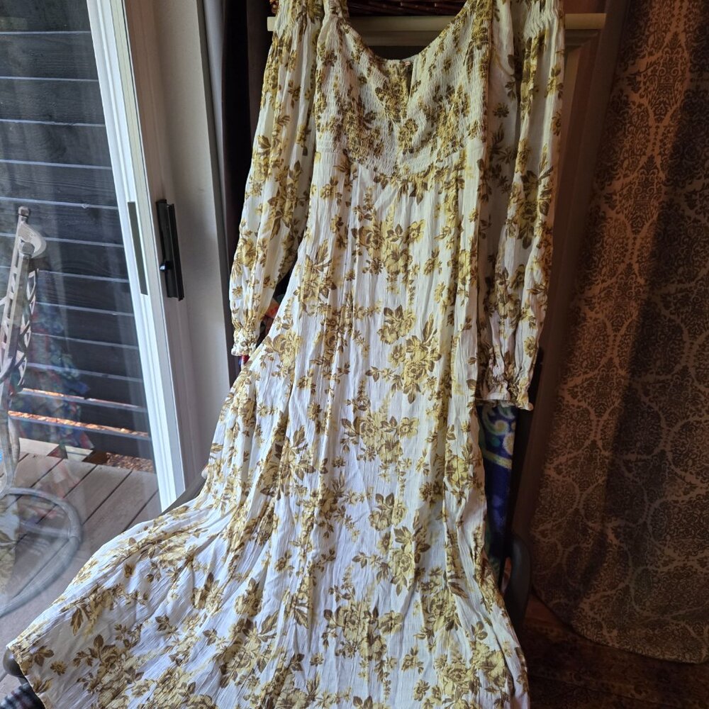 Free People Jaymes Midi / Maxi Pastry Cream Combo Small
